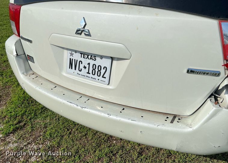 image for item MF9937 2004 Mitsubishi Endeavor  SUV