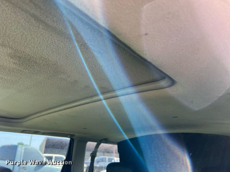 image for item MF9937 2004 Mitsubishi Endeavor  SUV