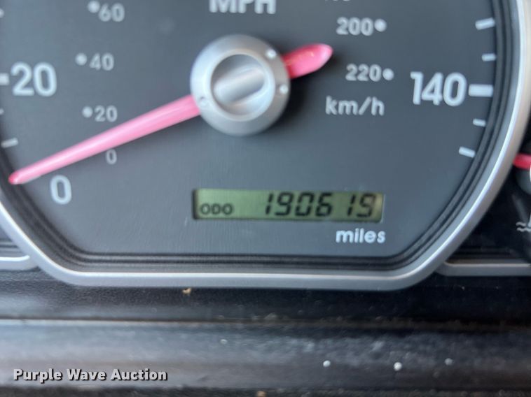 image for item MF9937 2004 Mitsubishi Endeavor  SUV