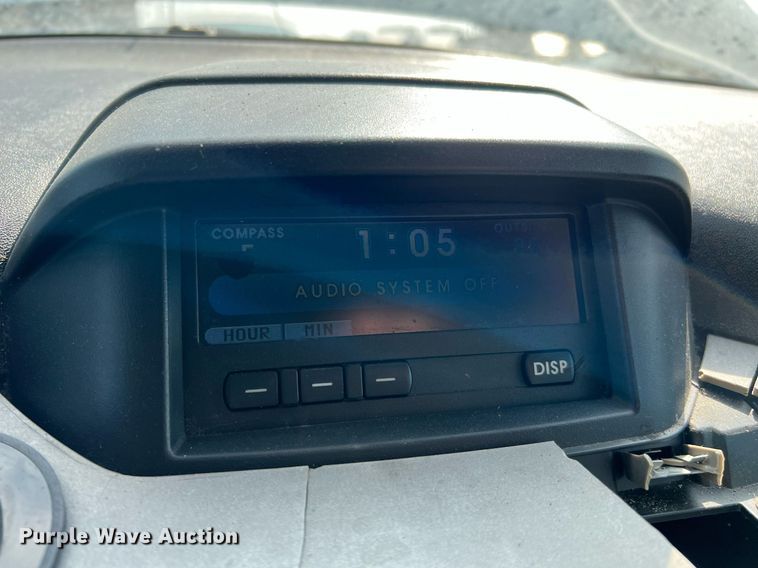 image for item MF9937 2004 Mitsubishi Endeavor  SUV