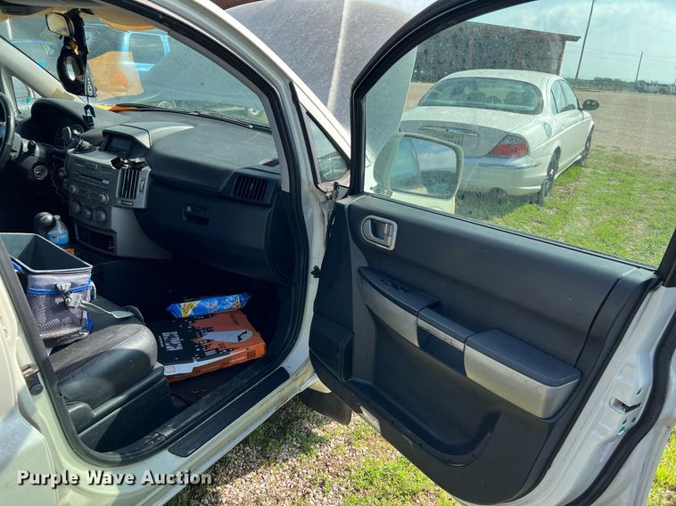 image for item MF9937 2004 Mitsubishi Endeavor  SUV