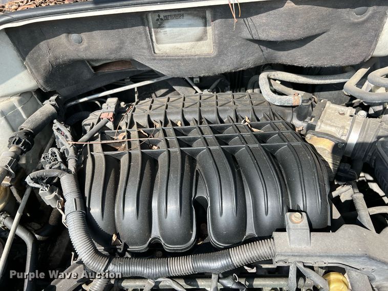 image for item MF9937 2004 Mitsubishi Endeavor  SUV