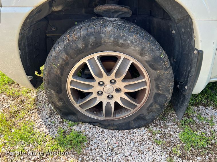 image for item MF9937 2004 Mitsubishi Endeavor  SUV