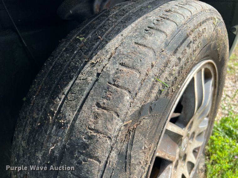 image for item MF9937 2004 Mitsubishi Endeavor  SUV