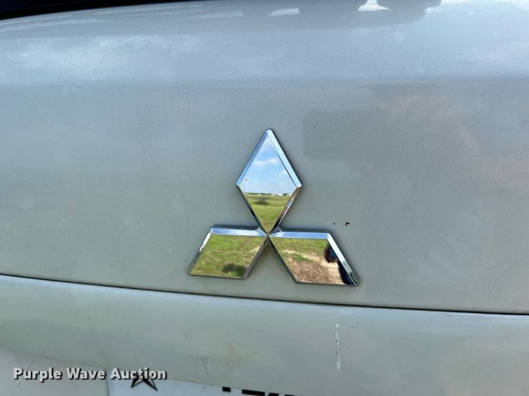 image for item MF9937 2004 Mitsubishi Endeavor  SUV