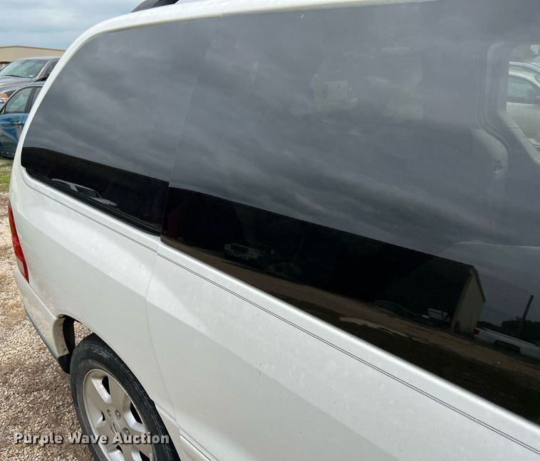 image for item MF9941 2004 Ford Freestar  van