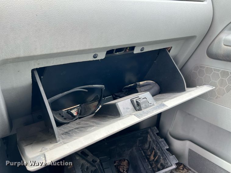 image for item MF9941 2004 Ford Freestar  van