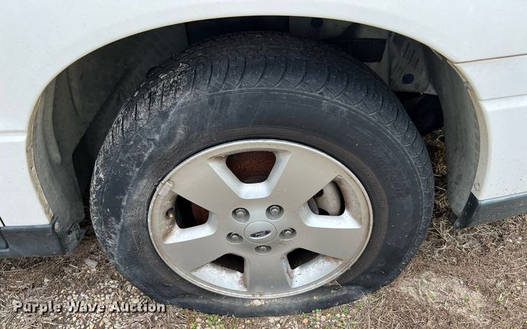 image for item MF9941 2004 Ford Freestar  van