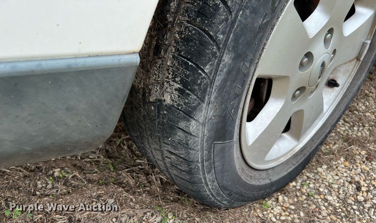 image for item MF9941 2004 Ford Freestar  van