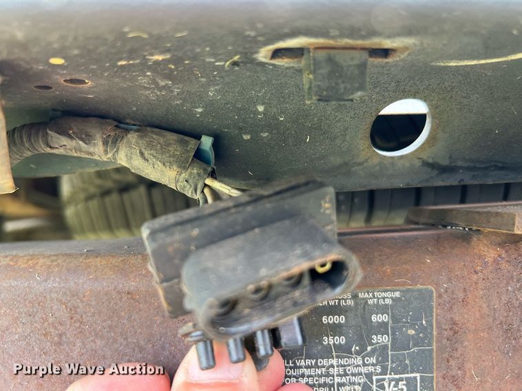 image for item MF9943 2004 Ford Ranger  pickup truck