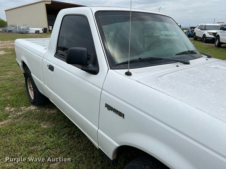 image for item MF9943 2004 Ford Ranger  pickup truck