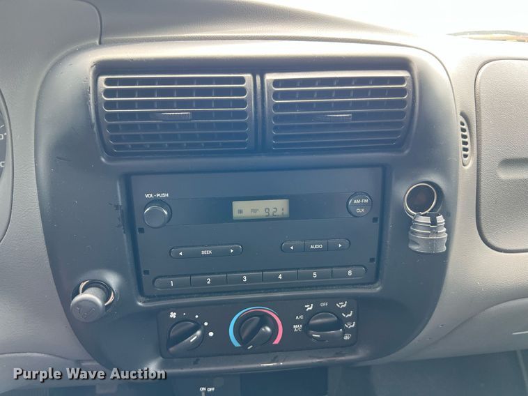 image for item MF9943 2004 Ford Ranger  pickup truck