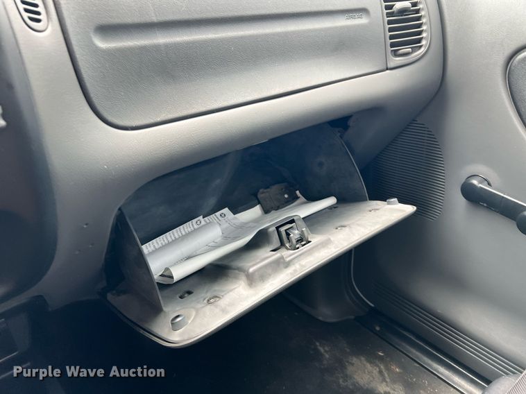 image for item MF9943 2004 Ford Ranger  pickup truck