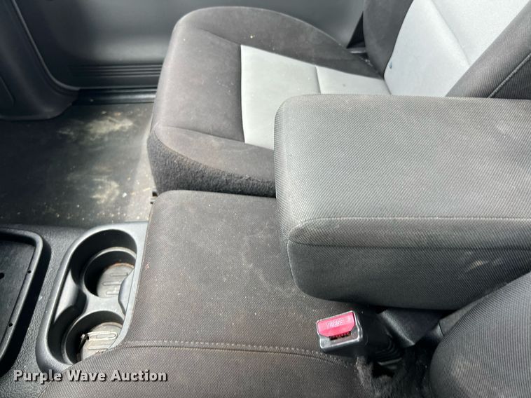 image for item MF9943 2004 Ford Ranger  pickup truck