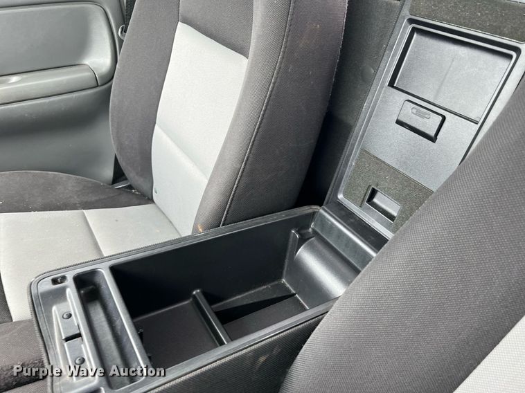 image for item MF9943 2004 Ford Ranger  pickup truck