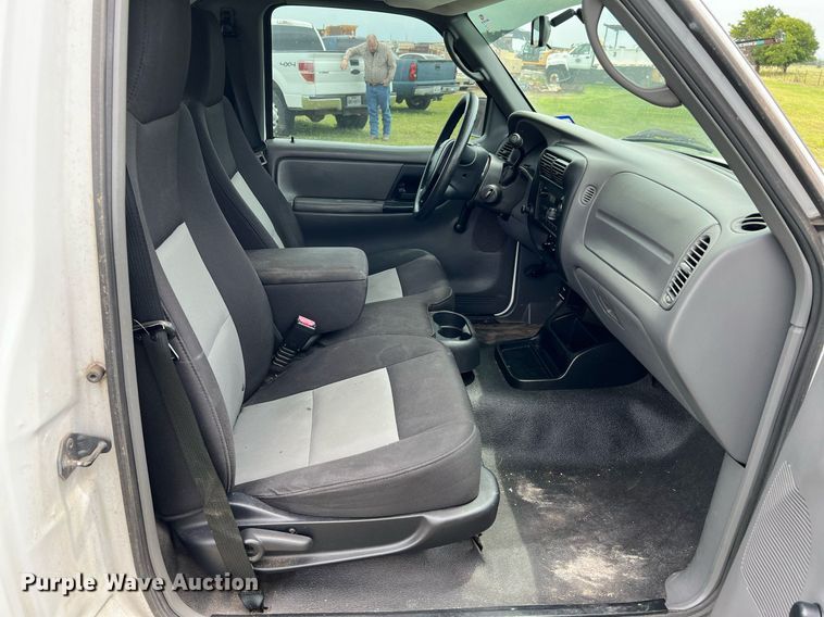 image for item MF9943 2004 Ford Ranger  pickup truck