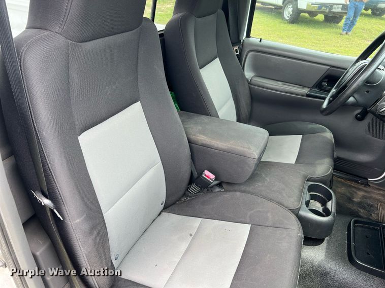 image for item MF9943 2004 Ford Ranger  pickup truck