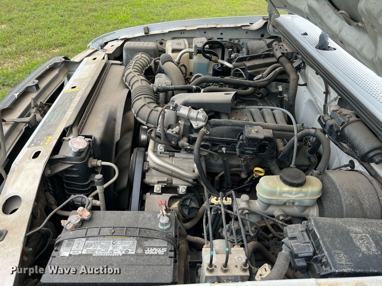 image for item MF9943 2004 Ford Ranger  pickup truck