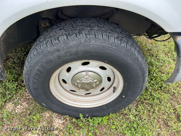 image for item MF9943 2004 Ford Ranger  pickup truck