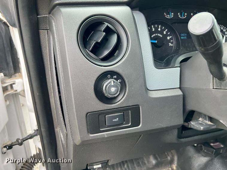 image for item MF9944 2014 Ford F150  SuperCrew pickup truck