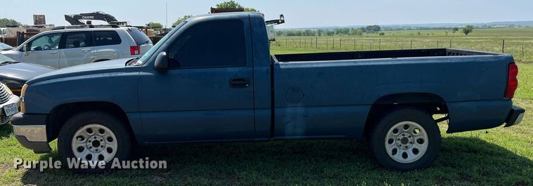 image for item MF9945 2005 Chevrolet Silverado 1500  pickup truck