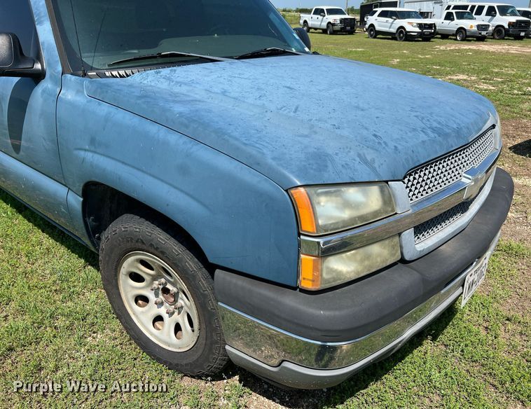 image for item MF9945 2005 Chevrolet Silverado 1500  pickup truck