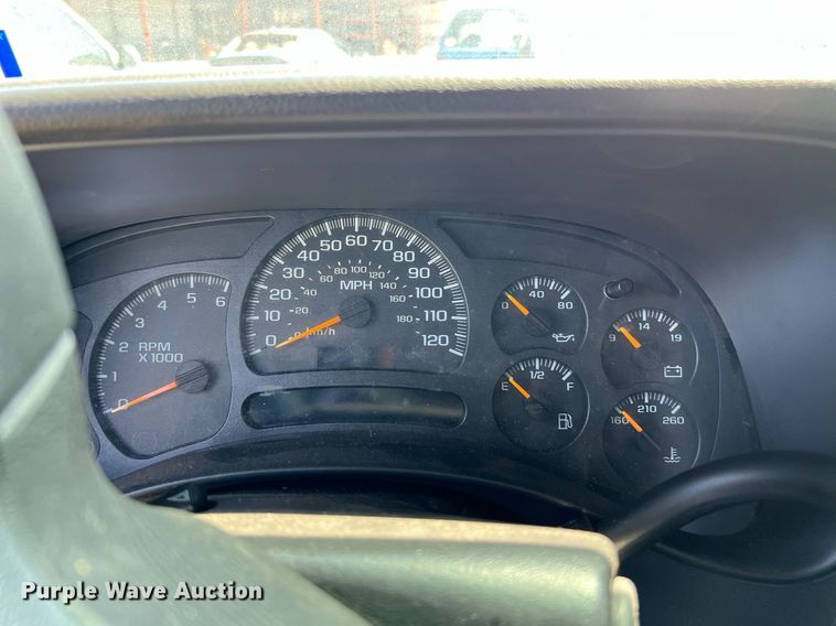 image for item MF9945 2005 Chevrolet Silverado 1500  pickup truck