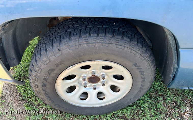 image for item MF9945 2005 Chevrolet Silverado 1500  pickup truck