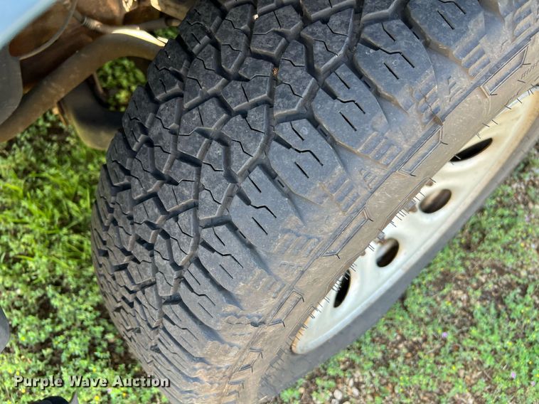 image for item MF9945 2005 Chevrolet Silverado 1500  pickup truck