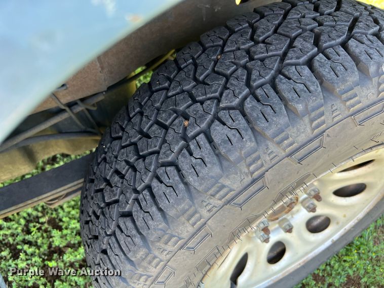 image for item MF9945 2005 Chevrolet Silverado 1500  pickup truck