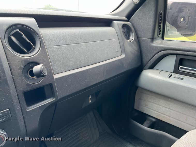 image for item MF9946 2014 Ford F150  SuperCrew pickup truck