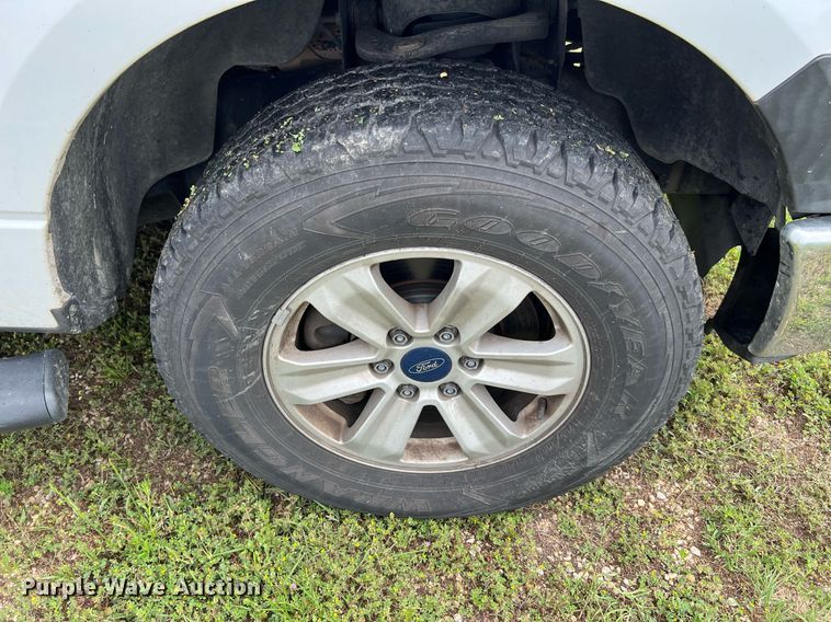 image for item MF9946 2014 Ford F150  SuperCrew pickup truck