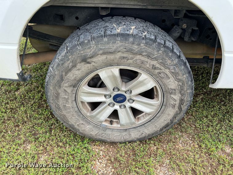 image for item MF9946 2014 Ford F150  SuperCrew pickup truck