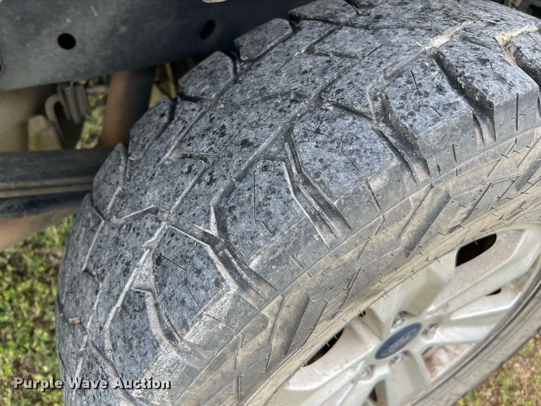 image for item MF9946 2014 Ford F150  SuperCrew pickup truck