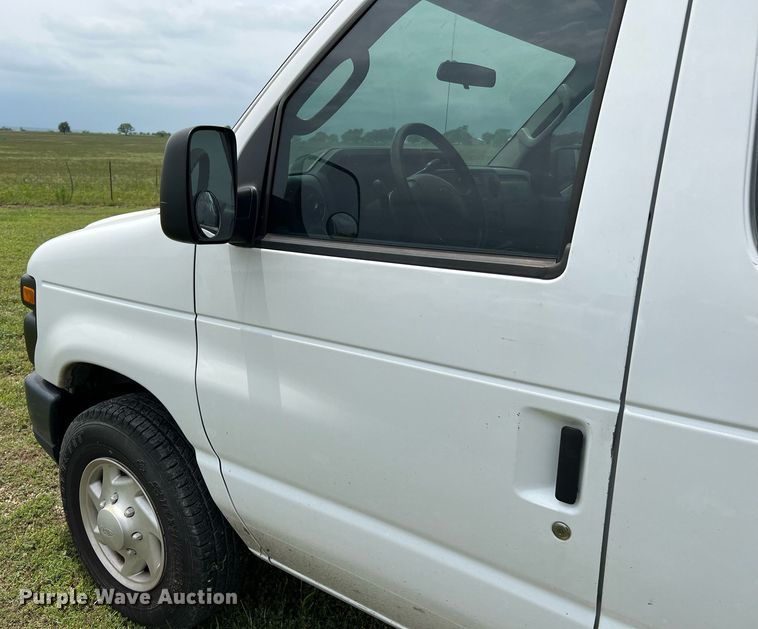 image for item MF9947 2009 Ford E350  van