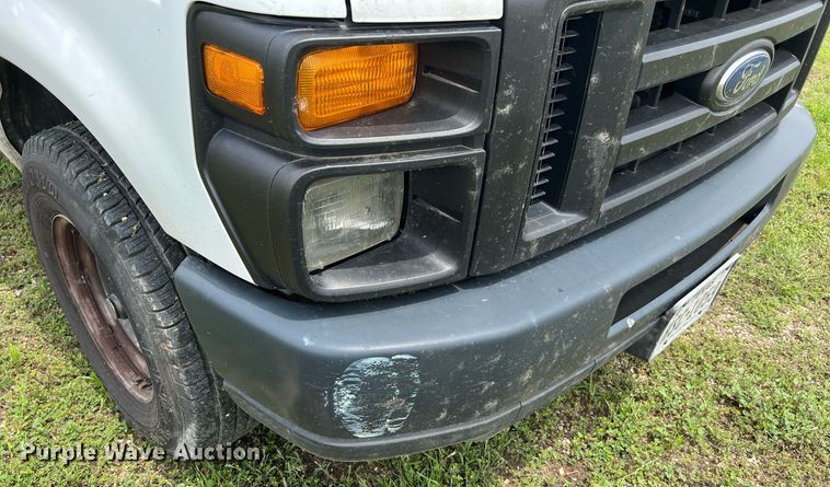 image for item MF9947 2009 Ford E350  van