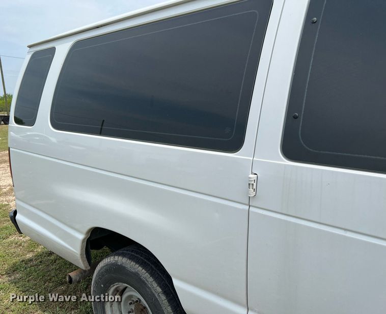 image for item MF9947 2009 Ford E350  van