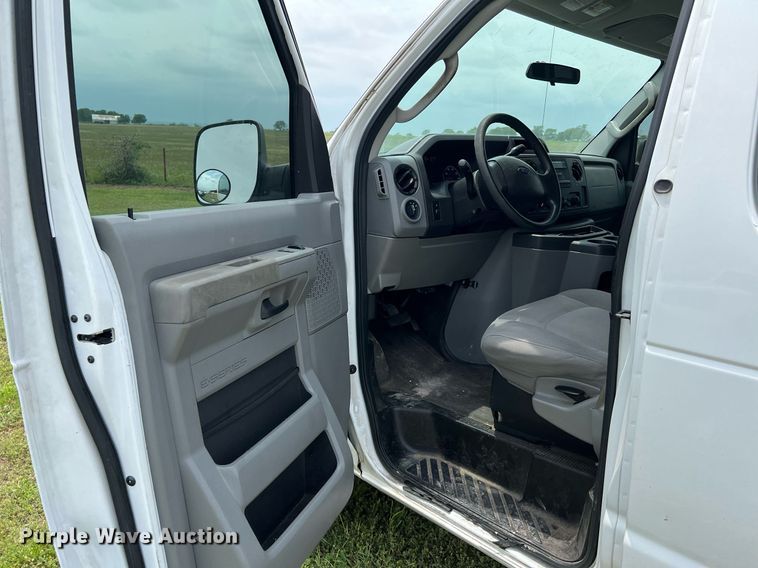 image for item MF9947 2009 Ford E350  van