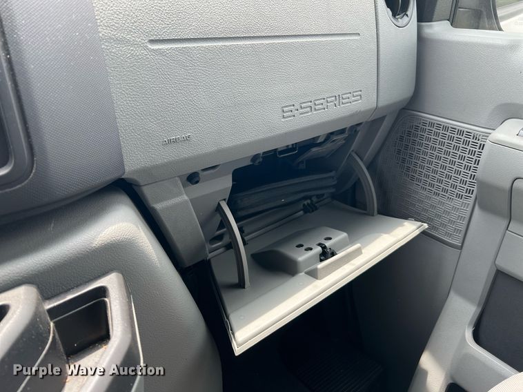 image for item MF9947 2009 Ford E350  van