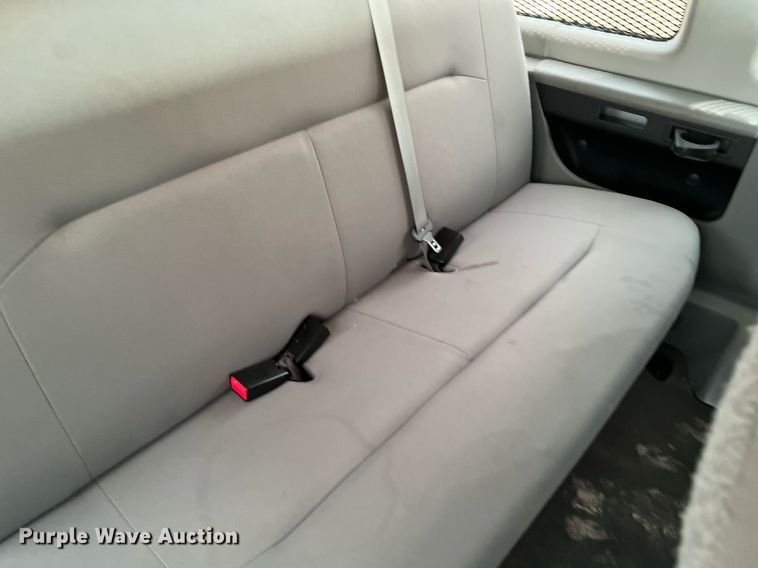 image for item MF9947 2009 Ford E350  van