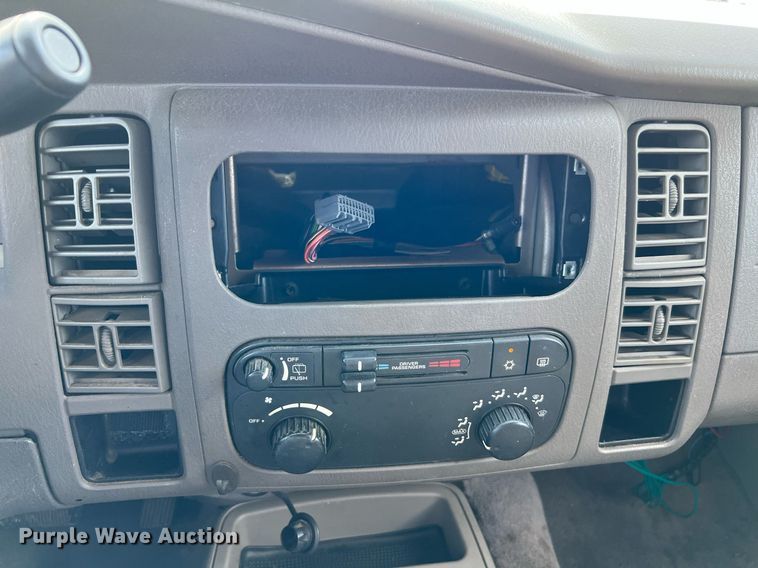 image for item MF9949 2003 Dodge Durango  SUV