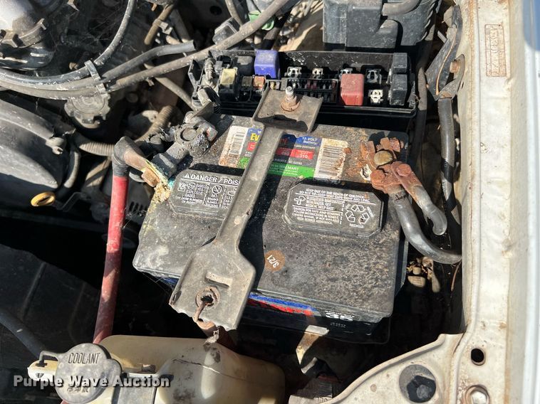 image for item MF9950 2001 Toyota Tundra SR5  Access Cab pickup truck