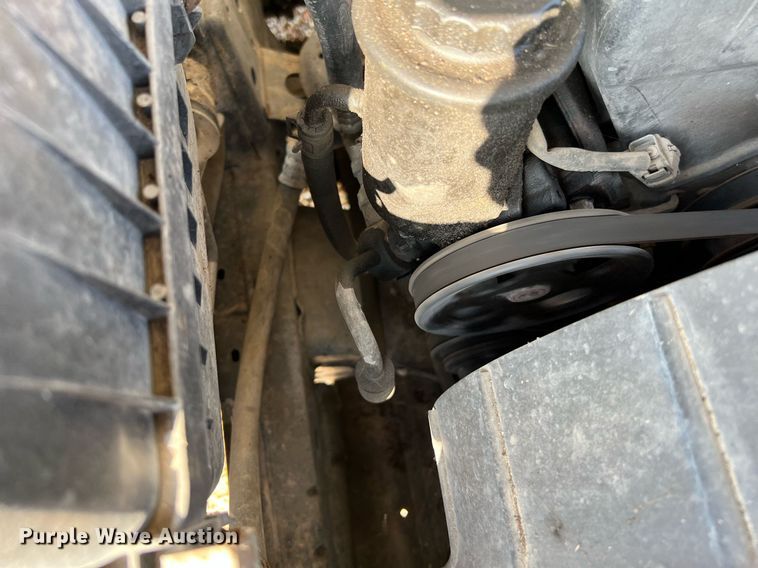 image for item MF9950 2001 Toyota Tundra SR5  Access Cab pickup truck