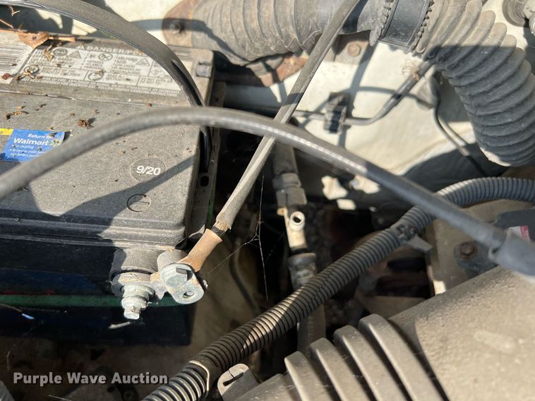 image for item MF9950 2001 Toyota Tundra SR5  Access Cab pickup truck