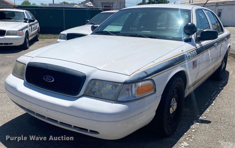 image for item MG9897 2008 Ford Crown Victoria Police Interceptor