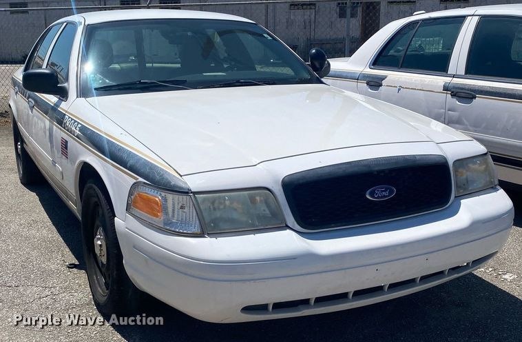 image for item MG9897 2008 Ford Crown Victoria Police Interceptor