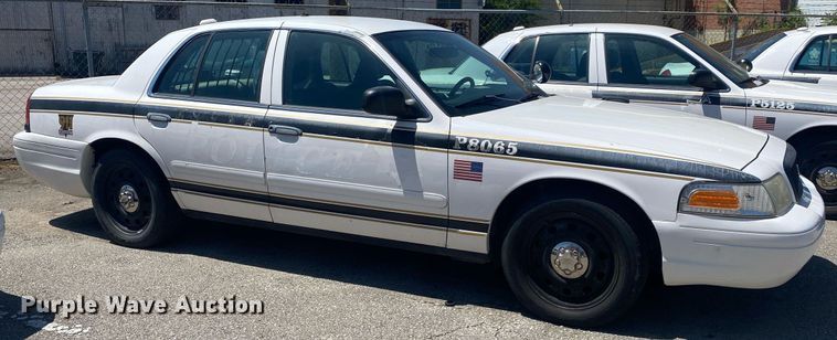 image for item MG9897 2008 Ford Crown Victoria Police Interceptor
