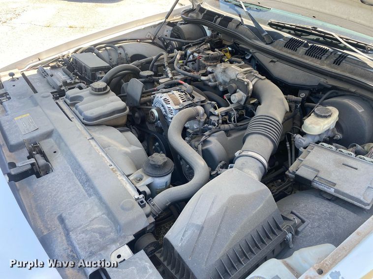 image for item MG9897 2008 Ford Crown Victoria Police Interceptor