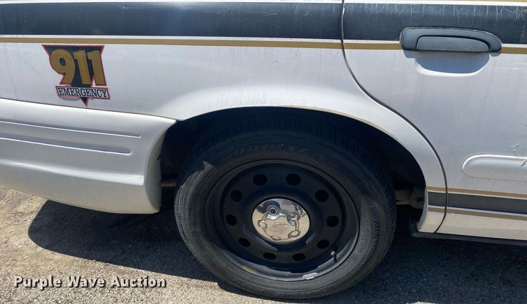 image for item MG9897 2008 Ford Crown Victoria Police Interceptor