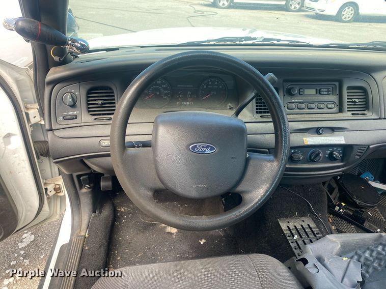 image for item MG9902 2008 Ford Crown Victoria Police Interceptor